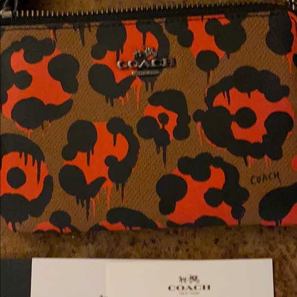 Coach wristlet watch - Picture 4 of 4